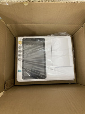 Máy điện tâm đồ 6 kênh kỹ thuật số với màn hình cảm ứng 7 inch và máy in mảng nhiệt cho bệnh viện và phòng khám